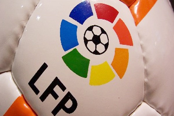 أتلتيكو يبدأ حملته خارج قواعده والكلاسيكو الأول في المرحلة التاسعة