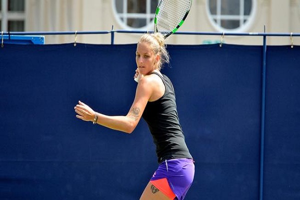 التشيكية كارولينا بليسكوفا