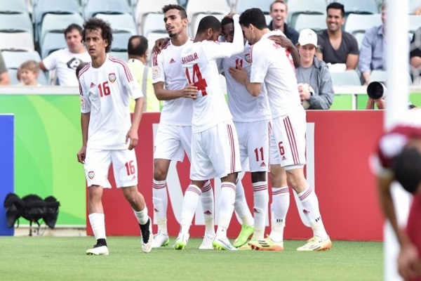 خليل ومبخوت يهديان الإمارات فوزاً 
