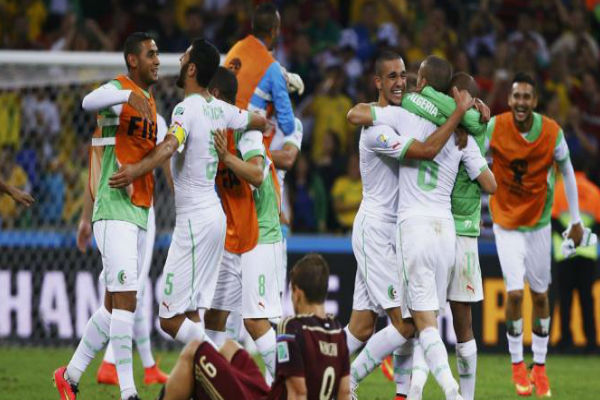 لاعبو الجزائر أمامهم مهمة صعبة بعد الوقوع في مجموعة الموت