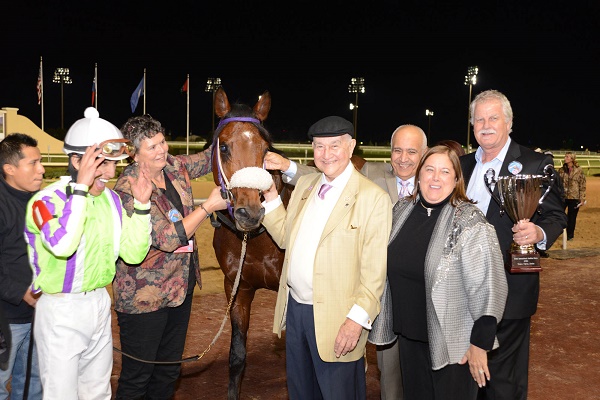 تتويج الفائزين بالشوط الثاني