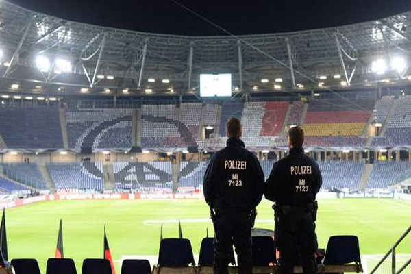 الشرطة الألمانية لم تعثر على أي متفجرات في ملعب هانوفر