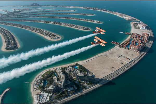 نجوم العالم يتوافدون على دبي للمشاركة في مونديال الرياضات الجوية