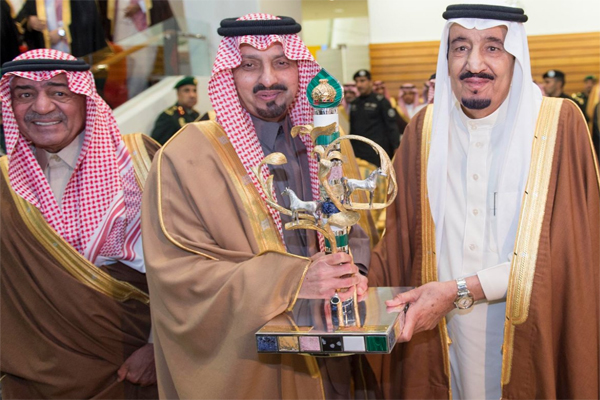 خادم الحرمين الشريفين يرعى المهرجان السنوي الكبير