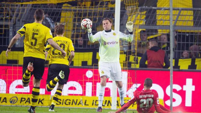 من مباراة دورتموند وكولن بالبوندسليغا