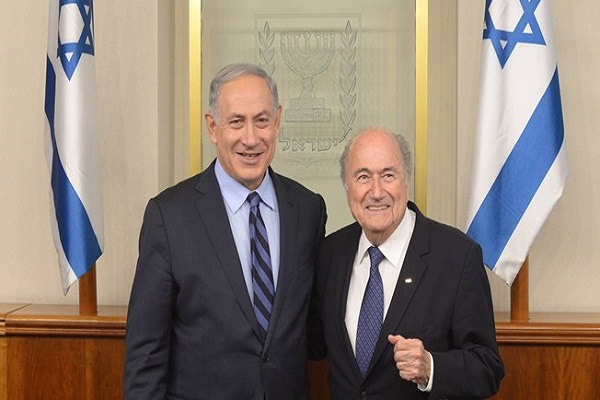 نتانياهو مع بلاتر