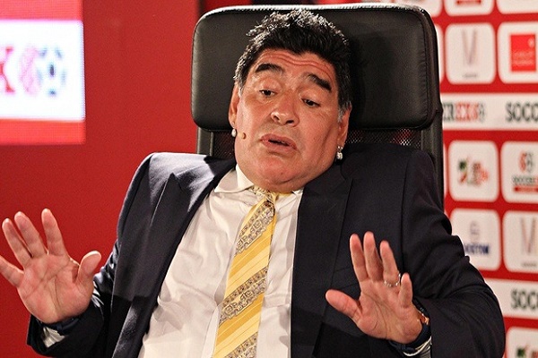 مارادونا يرى نفسه نائبا لرئيس الفيفا في حال انتخاب الامير علي رئيسا