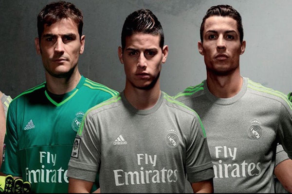 ريال مدريد يكشف عن قميصه للموسم الجديد 