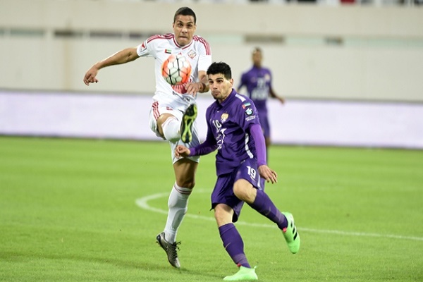 الشارقة يلحق بالعين الهزيمة الثانية في الدوري الإماراتي