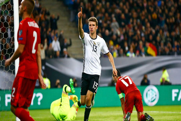ألمانيا وإنكلترا تتطلعان إلى فوز ثالث على التوالي
