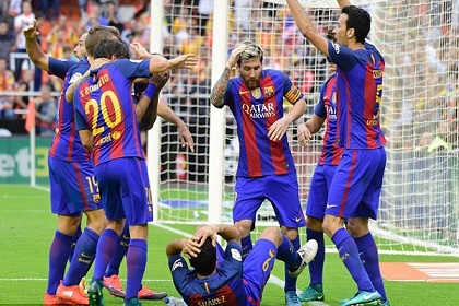 باريخو: استفزاز نيمار سبب قذف الزجاجة على لاعبي برشلونة