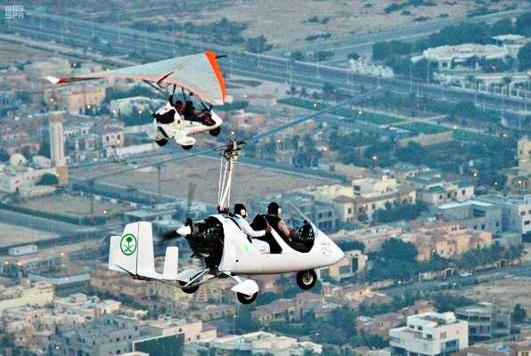 السعودية تمنحُ الطيران الرياضي ترخيصا