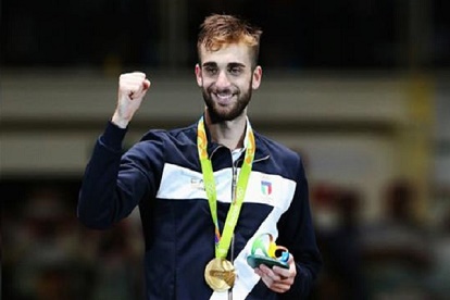 رياضي إيطالي يعلن عن سرقة ميداليته الذهبية في أحد القطارات