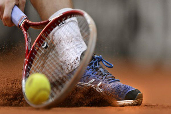 توقيف 34 شخصاً في إسبانيا بتهمة التلاعب بمباريات في التنس