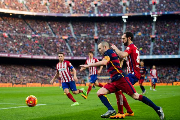 مباراة برشلونة وأتليتكو مدريد في إستاد الكامب نو شهدت حضورا كبيرا