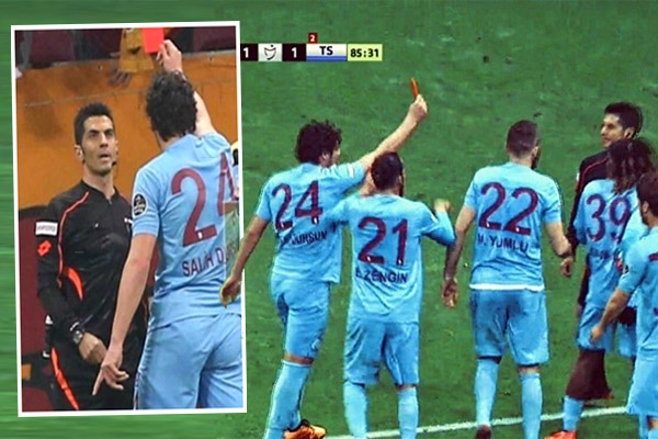 طرد لاعب تركي بعد رفعه البطاقة الحمراء في وجه الحكم !