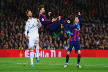 لاعبو برشلونة يدعمون قائد ريال مدريد راموس ضد بيكيه!