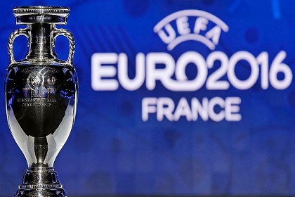 الحكومة الفرنسية تواجه تحديات اجتماعية وأمنية قبل كأس أوروبا
