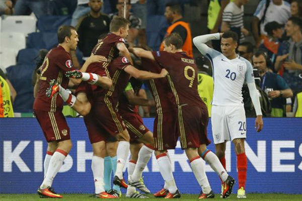 روسيا للاقتراب من التأهل وسلوفاكيا للبقاء في النهائيات