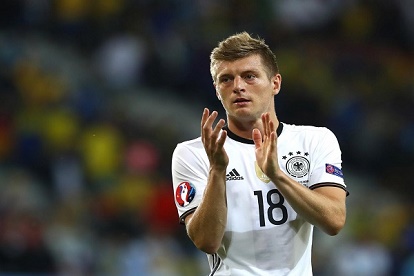 نوير وكروس: الآتي أفضل من ألمانيا في كأس أوروبا