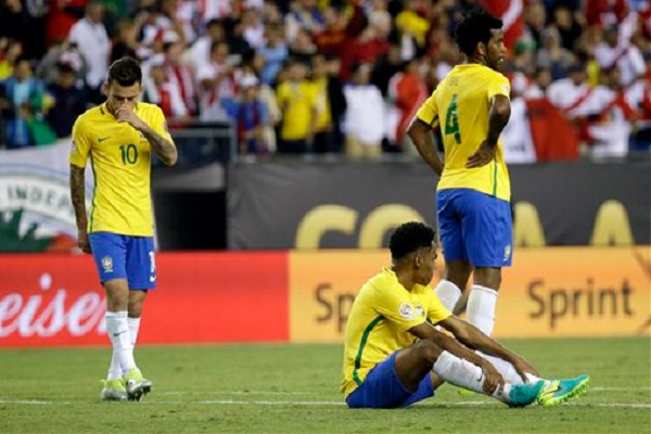 البرازيل تفشل في تجاوز دوري المجموعات 