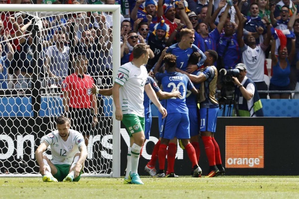 غريزمان يقضي على الحلم الإيرلندي ويحمل فرنسا إلى ربع النهائي