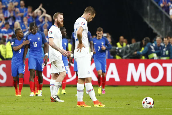 خيبة أمل وحسرة ايسلندية بعد الأهداف الفرنسية المتتالية