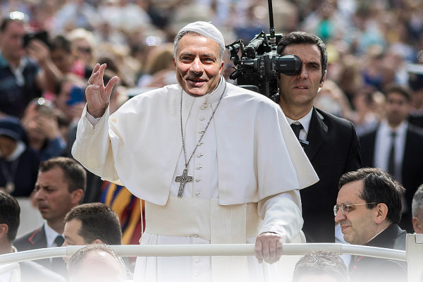 مورينيو سيقلد صوت البابا فرانسيس باللغات البرتغالية و الإنكليزية والإسبانية والإيطالية في الفيلم الجديد