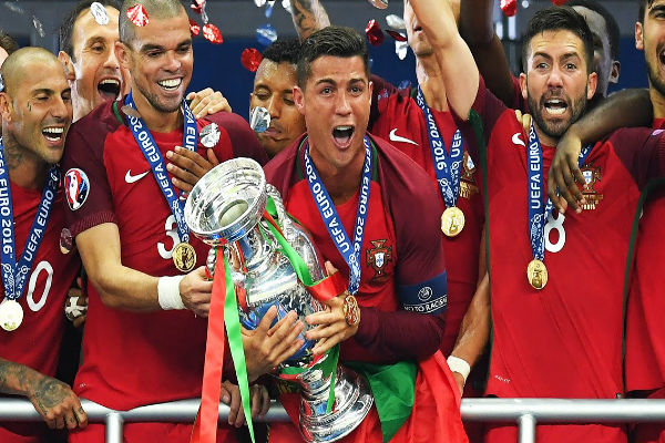 البرتغال توجت قبل أيام بلقب كأس أمم أوروبا
