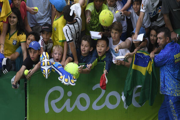 سلسلة سرقات واعتداءات تربك الألعاب الأولمبية في ريو