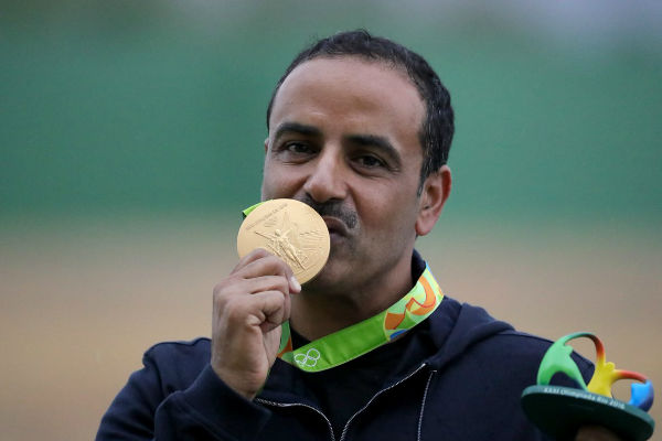 الكويتي فهيد الديحاني يحصد الذهب بألوان العلم الأولمبي
