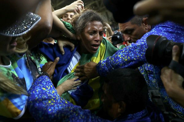 تهديد بالاغتصاب وإهانات عنصرية لرياضيات برازيليات