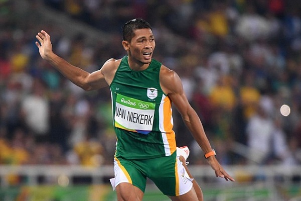  فان نيكرك من تمارين الجدة آنا إلى تحطيم رقم جونسون