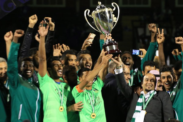 توج الأهلي بلقب النسخة الرابعة للكأس السوبر السعودية لكرة القدم