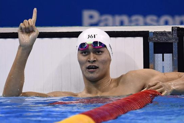  الصيني يانغ سون احرز ذهبية سباق 200 م حرة في رياضة السباحة