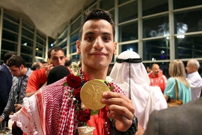 اللجنة الأولمبية الأردنية تقدم مكافأة مالية قيمة لأبو غوش ومدربه