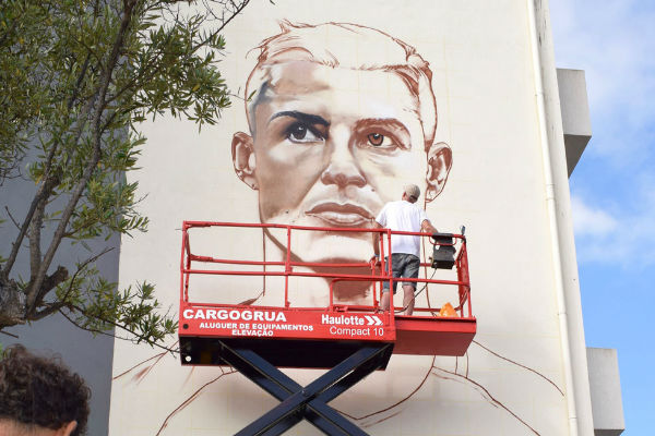 جدارية لكريستيانو رونالدو في مسقط رأسه