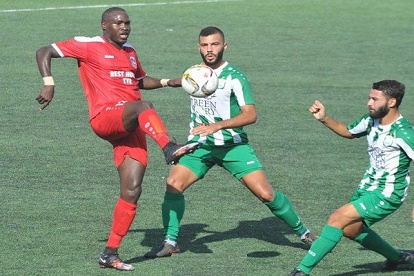 عطايا يقود الأنصار إلى الفوز على التضامن صور