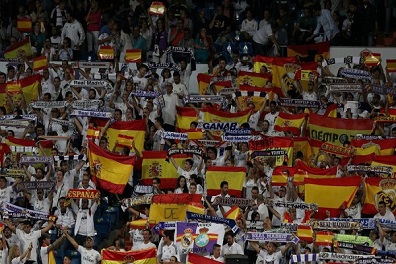 جماهير ريال مدريد تبعث برسالة خاصة لنظيرتها الكاتالونية