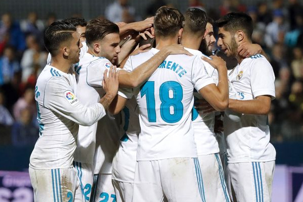  وضع ريال مدريد قدما في الدور ثمن النهائي لمسابقة كأس اسبانيا بفوزه فريقه الرديف على مضيفه فوينلابرادا