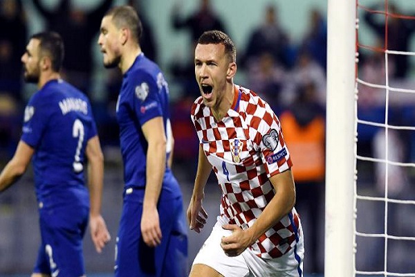 كرواتيا وسويسرا مع أفضلية التأهل إلى نهائيات مونديال روسيا