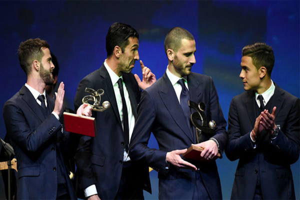 سيطر نادي يوفنتوس على جوائز الاتحاد الإيطالي لكرة القدم المقدمة للأفضل في الدوري الإيطالي خلال عام 2017