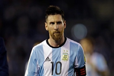 ميسي: الأرجنتين بحاجة للتطور أكثر لنيل كأس العالم