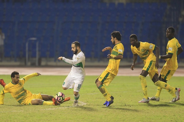الأهلي يواصل نزيف النقاط في الدوري السعودي