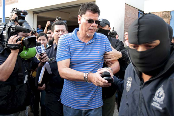 حكم الثلاثاء على الرئيس السابق للاتحاد السلفادوري رينالدو فاسكيز بالسجن 8 أعوام في بلاده