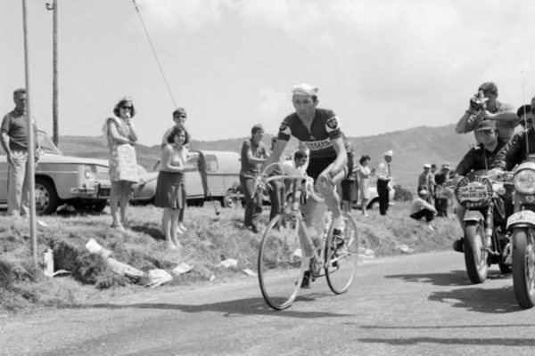 توفي الدراج الفرنسي السابق روجيه بينجون الفائز بلقب دورة فرنسا الدولية عام 1967