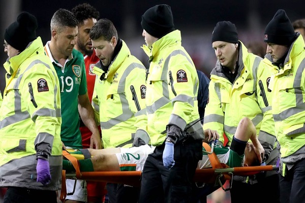 خضع قائد المنتخب الإيرلندي شيموس كولمان السبت لعملية جراحية من أجل معالجة الكسر الذي تعرض له في ساقه خلال مباراة بلاده مع ويلز (صفر-صفر)، في الجولة الخامسة من التصفيات الأوروبية المؤهلة لمونديال روسيا 2018.