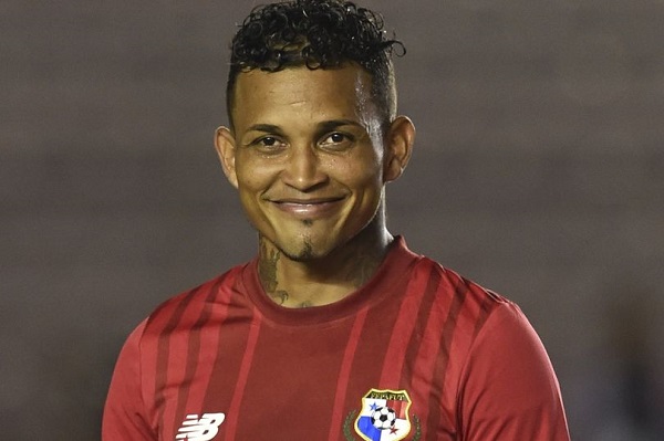  لاعب منتخب بنما المخضرم اميلكار هنريكيز 