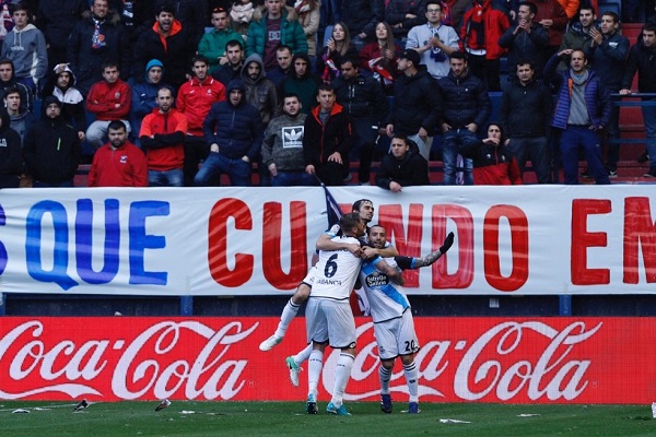  ديبورتيفو لا كورونيا يعزز حظوظه بالبقاء في الدوري الإسباني 