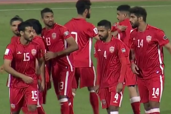 يتقاسم المنتخب البحريني المركز الثاني مع سنغافورة برصيد نقطة واحدة 